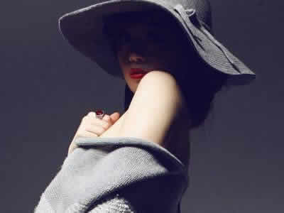 ���ж���Ů��ζ��				